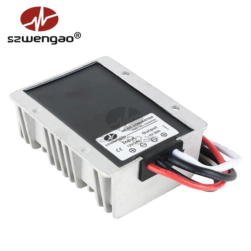 12V转5V 24V变5V 50A车载电源转换器 DC-DC防水降压LED显示屏电源