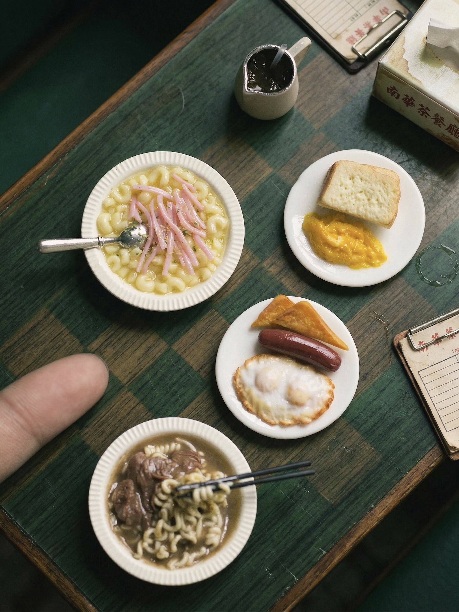 限量原创软陶微缩食玩香港茶餐沙爹牛肉面火腿通粉奶茶纯手工娃屋