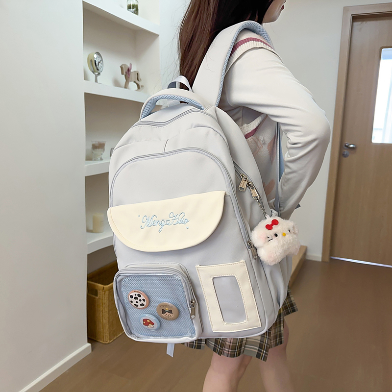 三到六年级大容量轻便双肩包背包