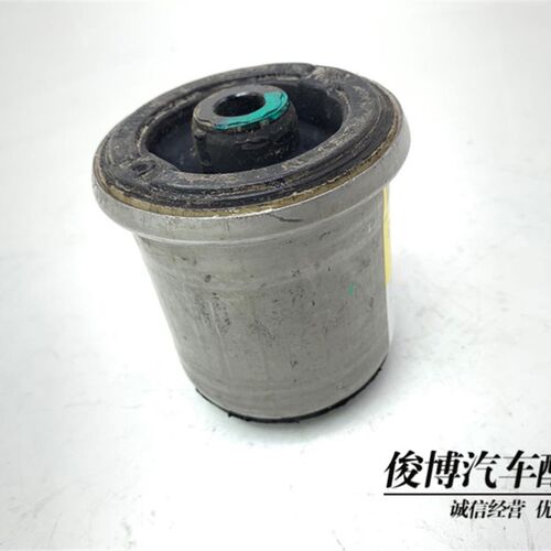 适用于英朗GTXiT科鲁兹1.61.81.6T后桥胶套后元宝梁衬套悬挂胶墩