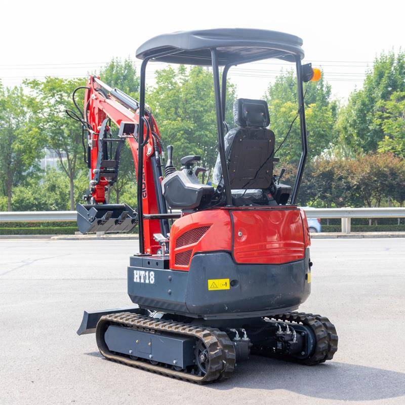 出口俄罗斯家用小挖掘机 HT型18型用型挖沟机农微 KQU果园大棚挖
