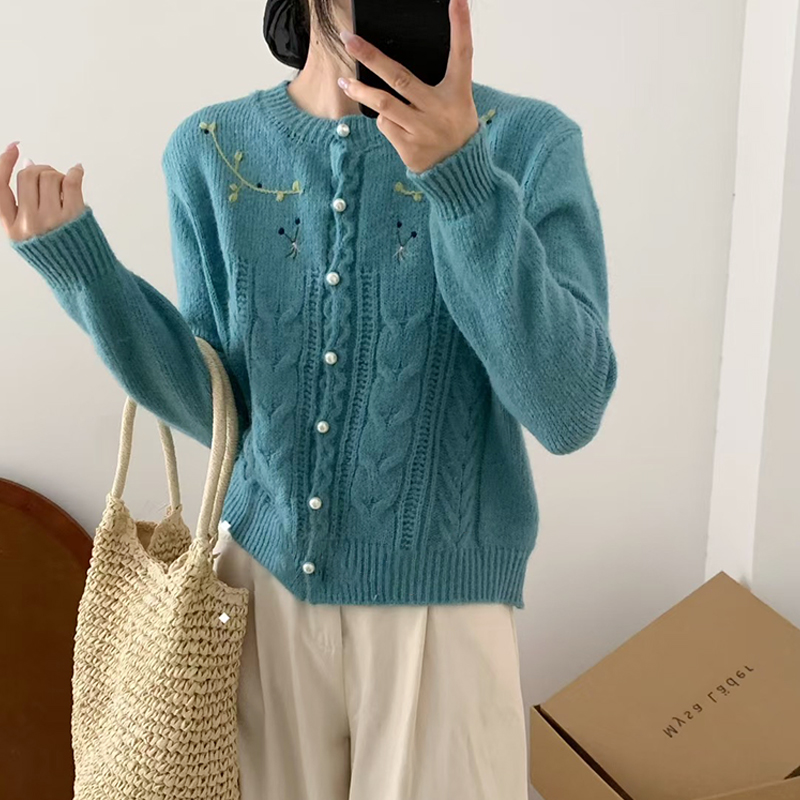 2025年新款国风简约小清新针织衫