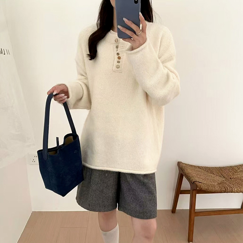 韩系学院风半开纽扣圆领毛衣女