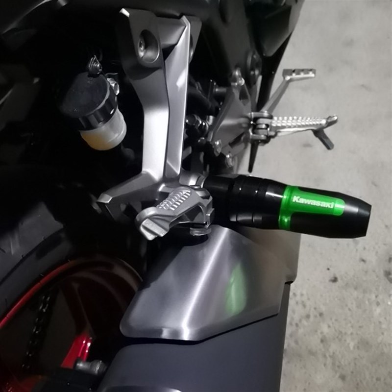 极速适用川崎小异兽X300VERSYS-DX300改装排气管防摔胶防摔球保护