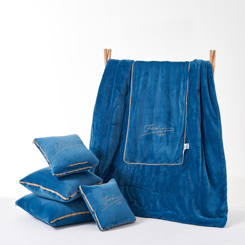 极速A类牛奶绒 抱枕被子两用毯子A二合一2025新款车用枕头被冬天