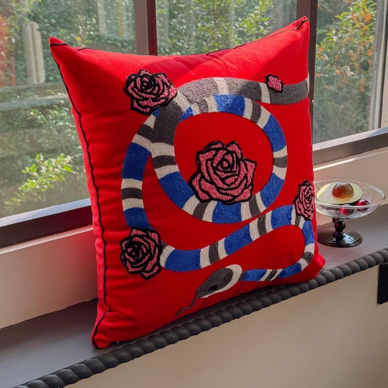 极速新年国潮刺h绣抱枕蛇年醒狮沙发客厅靠垫枕套春节靠枕含枕芯