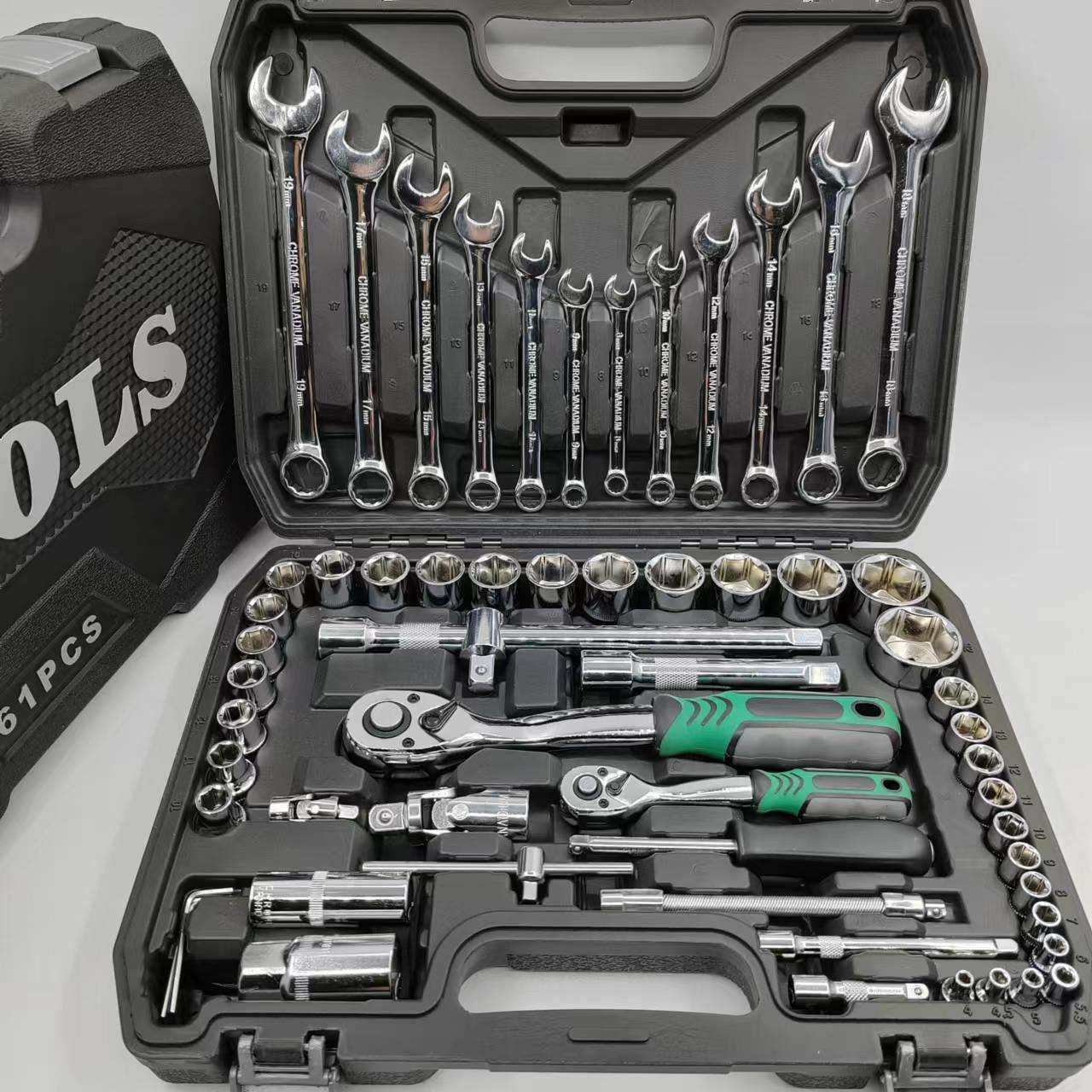 手动套筒扳手61件套汽修工具组合车载套装快速棘轮扳手新款其他