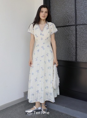 ZC.TenNine 法式v领茶歇裙重工刺绣领口印花收腰连衣裙夏季新款