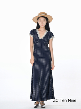 ZC.TenNine 法式蕾丝花边V领波点收腰长款连衣裙