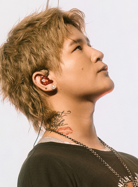 OKME2025新款美式复古字母耳钉耳环