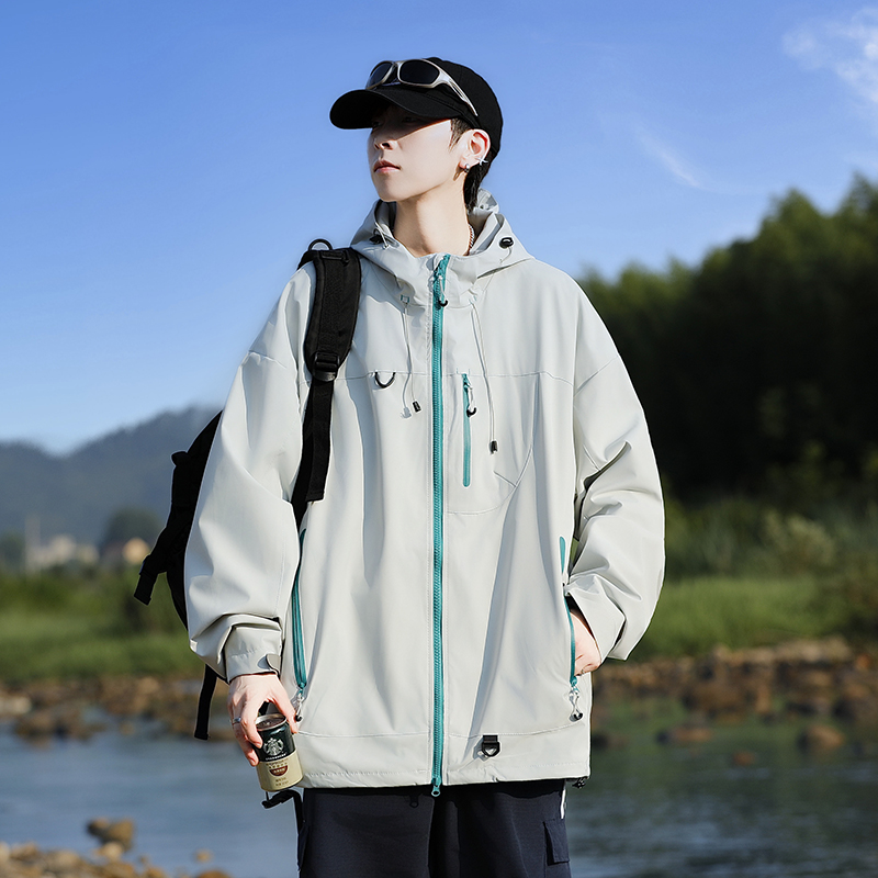 秋季新款潮牌青少年高品质美式连帽冲锋衣户外机能风工装百搭夹克