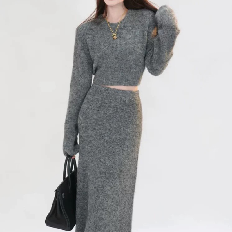 高级感针织洋装一套开春