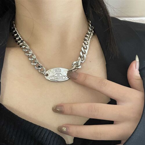 极速Saturn UFO oval tag hip hop necklacJe clavicle chain tid