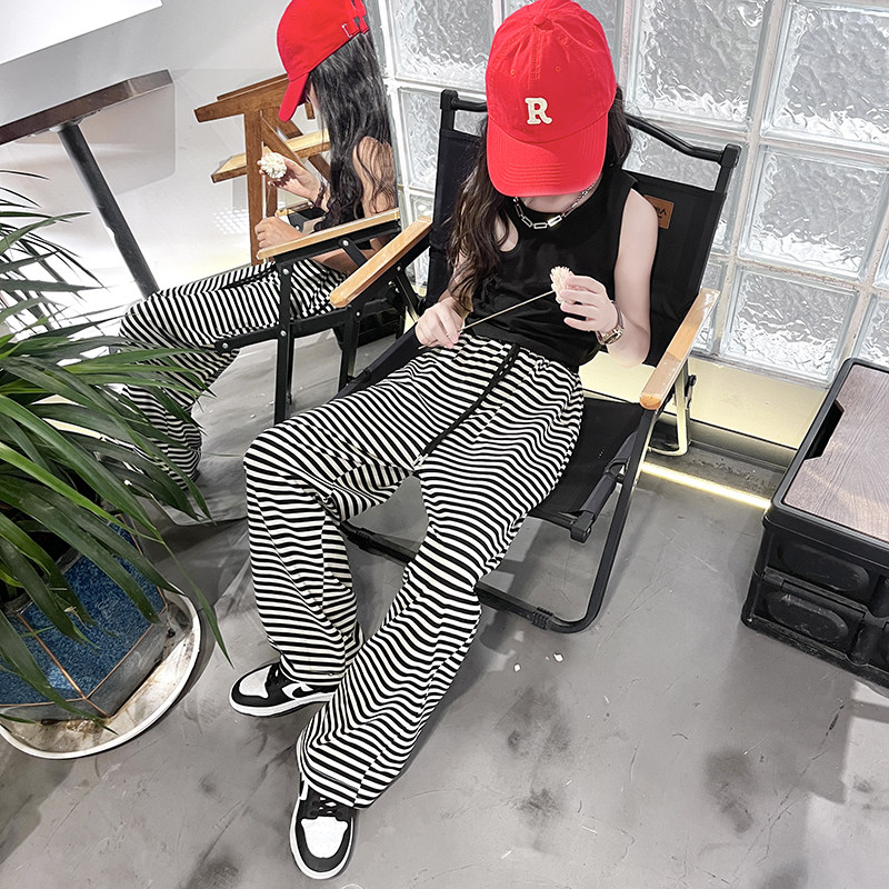 极速亲子套装2023n夏季新款儿童网红背心薄款垂直黑白条直筒防蚊