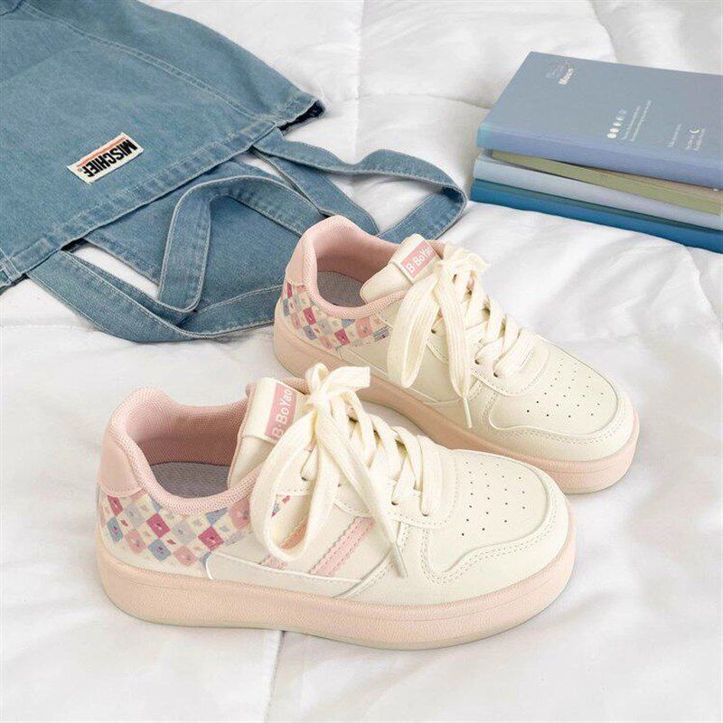 新品爆款百搭小众板鞋女款2026新款夏季厚底小白S鞋网面透气软底