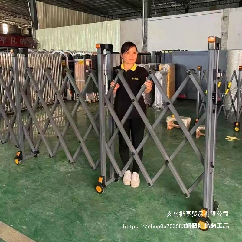 不锈钢加厚手动推拉折叠围栏门