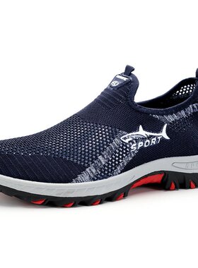 外贸飞织大码男鞋2025跨境TEMU代贴鲨鱼休闲鞋软底透气网面运动鞋