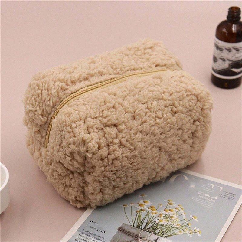 毛茸茸美妆包女士冬季洗漱品泰迪绒化妆包护肤品包洗漱用品旅行包,家庭/个人清洁工具,洗漱包,淘宝优惠券,粉丝福利购,淘宝优惠卷