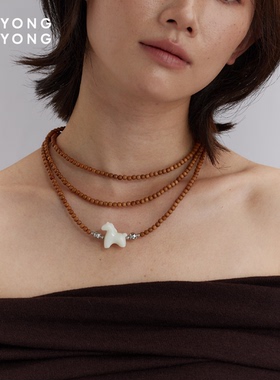 无用之用老山檀白玉小马项链组合