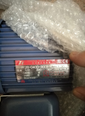 TL 单相异步电动机 PF28-0400-30CB厦门东历齿轮减速马达立式400W