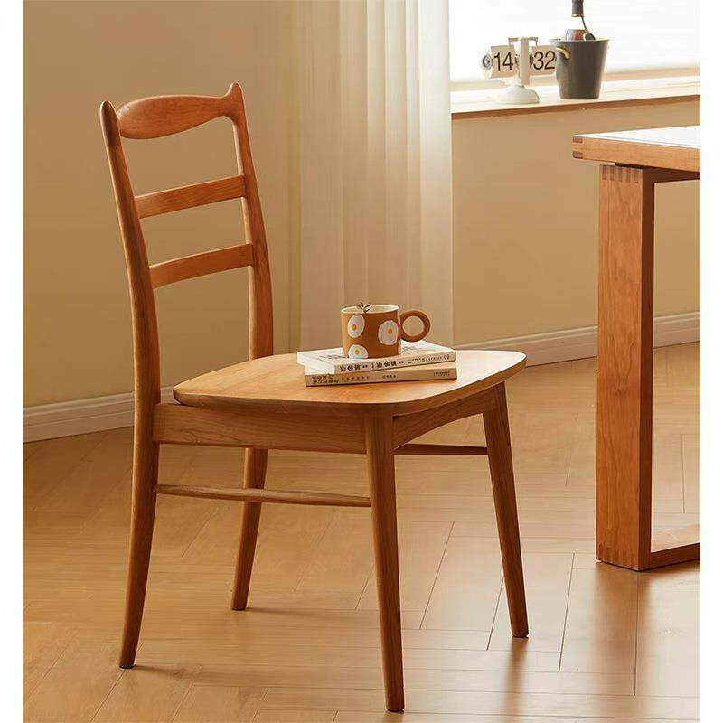 全实木餐椅北欧家用靠背原木休闲椅樱桃木书桌椅现代简约餐桌椅子