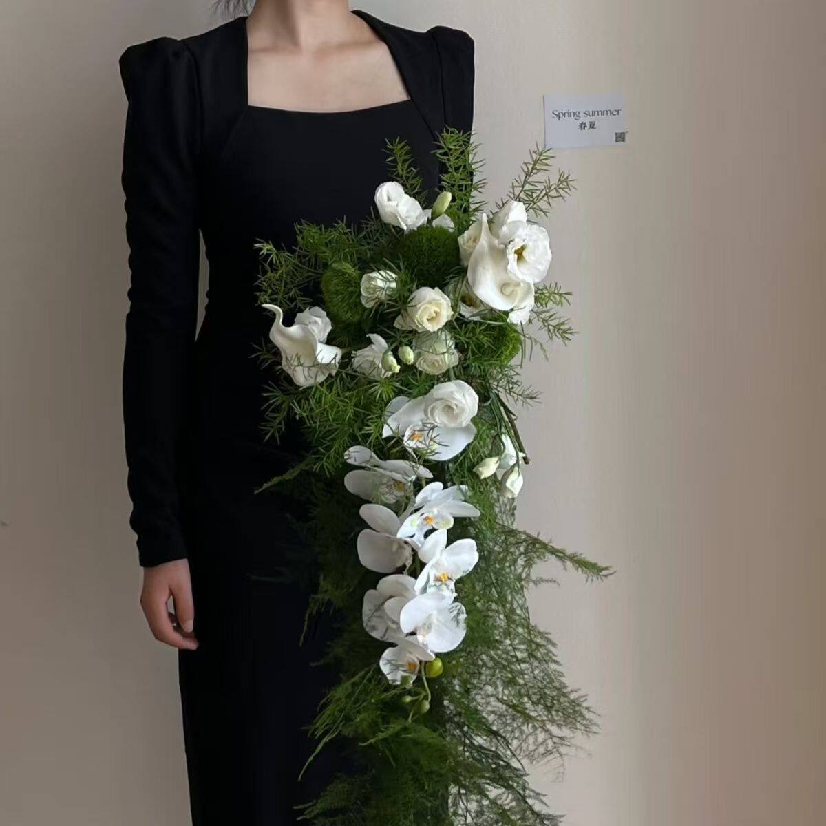 手捧花瀑布垂坠感新娘花束 结婚摄影仿真花绿白假花家居台面装饰