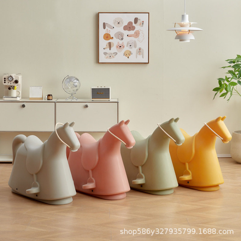 设计师幼儿园儿童摇摇椅ins网红摆件木马样板房商场宝宝玩具椅子