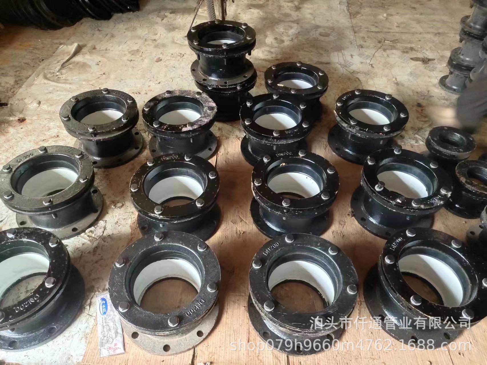 球墨铸铁材质甲管伸缩器伸缩甲管压兰甲水表接防脱甲管100