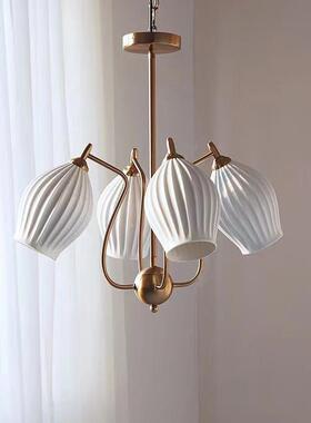 法式白色陶瓷花朵中古吊灯英式客厅骨瓷艺术吊灯小众餐厅卧室灯具