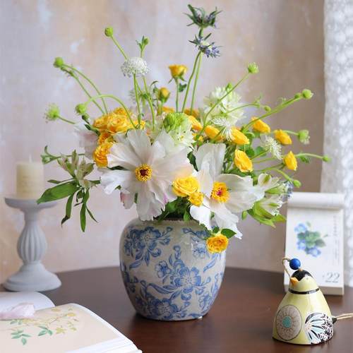 青花瓷花瓶陶瓷高级感法式乡村复古花瓶陶瓷做旧裂纹花瓶水培