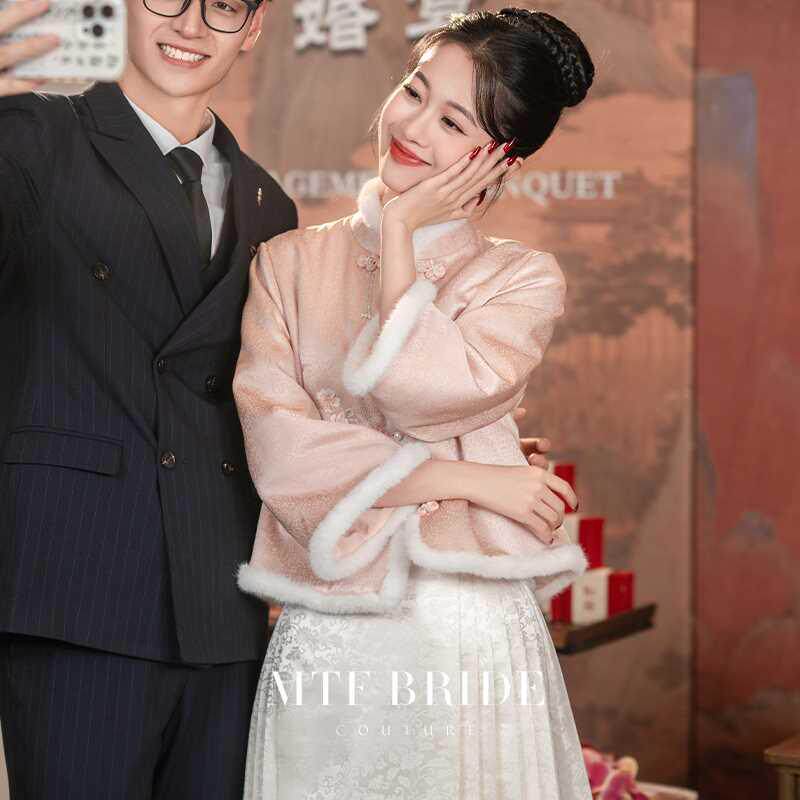 满庭芳【花间蝶】新中式马面裙过年旗袍小袄女冬季订婚外套装婚服