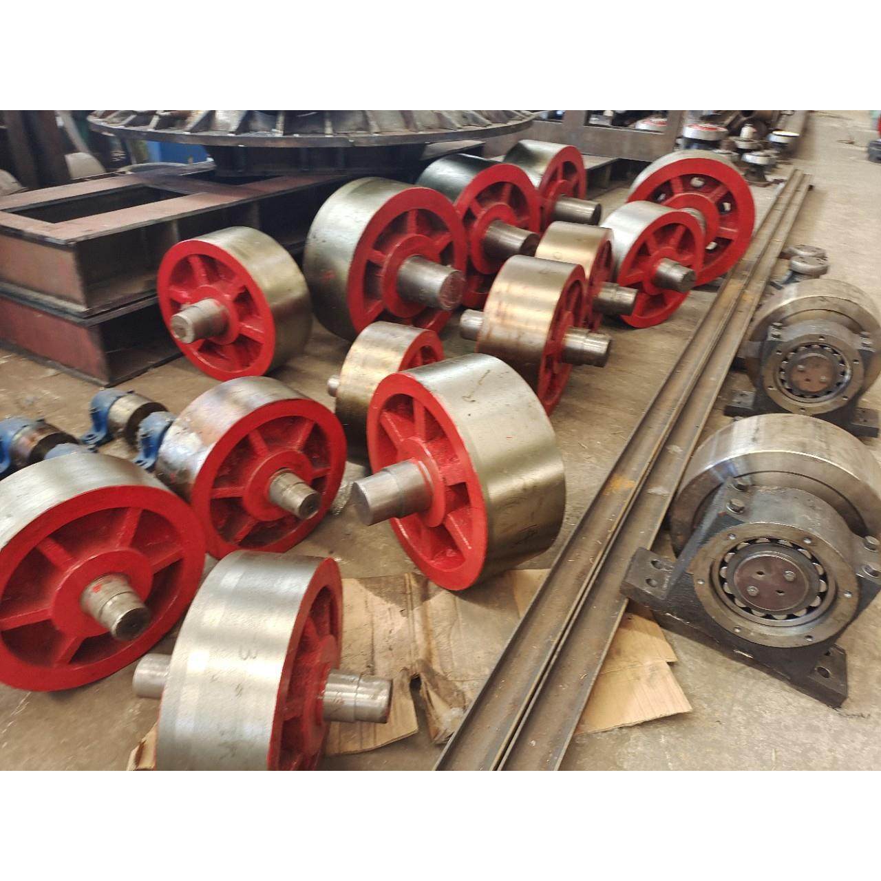 滚筒烘干机托轮配件,2.5米回转窑大齿轮配件