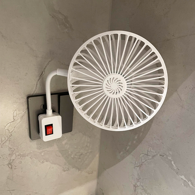 厨房专用小电风扇壁挂式三插座万向家用小型静音强力风扇2025新款