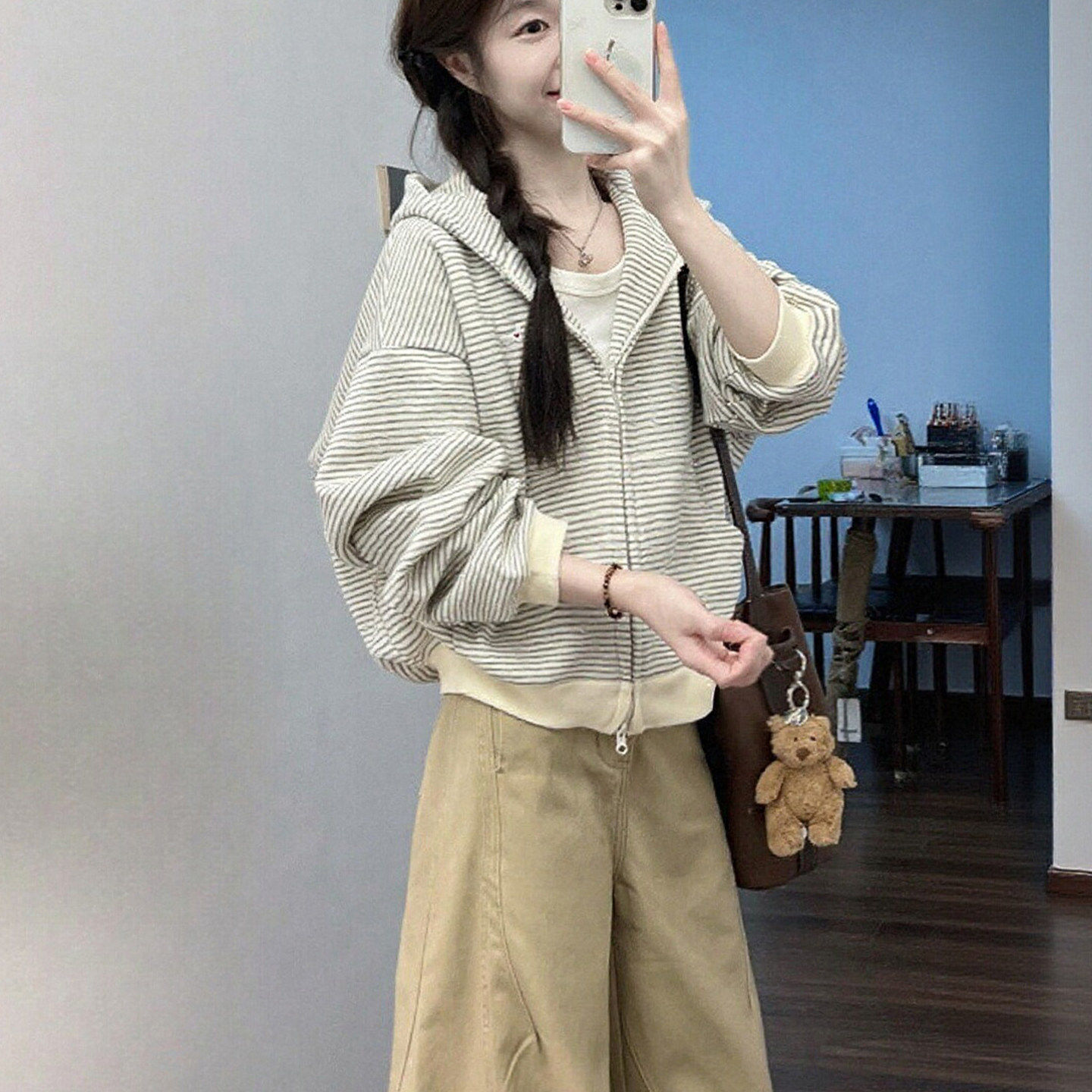 韩系慵懒风条纹拉链连帽卫衣外套女2026新款秋冬百搭显瘦开衫上衣