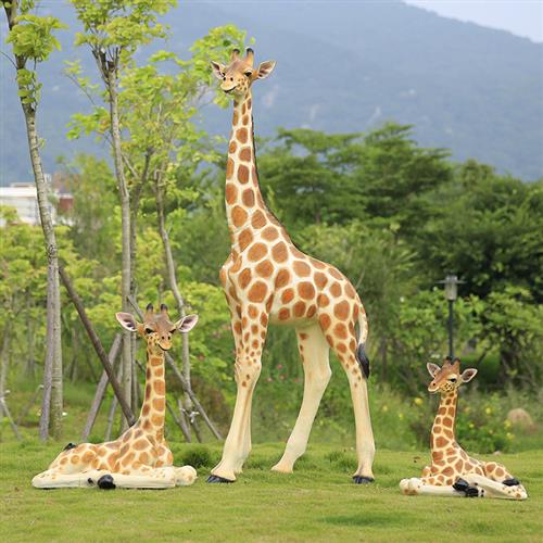 仿真动物长颈鹿雕塑园林景观小品摆设玻璃钢模型大型摆件室外装饰