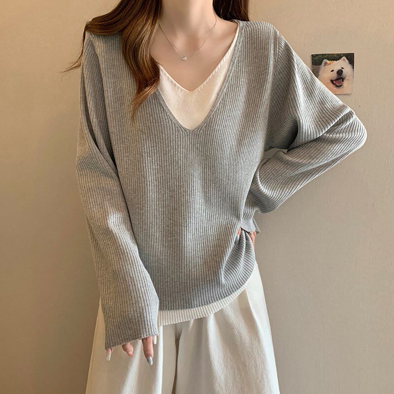 新品大码假两件独特超好看秋冬v领针织衫女微O胖mm显瘦宽松遮肚子