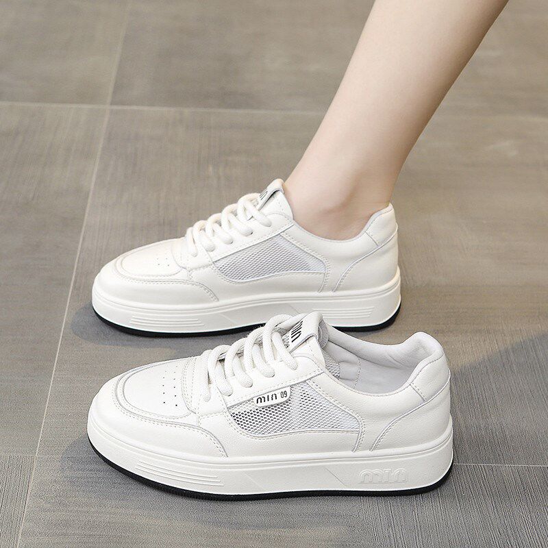 新品踩屎感真皮小白鞋女款2026新款春季网面透气板V鞋显脚小运动