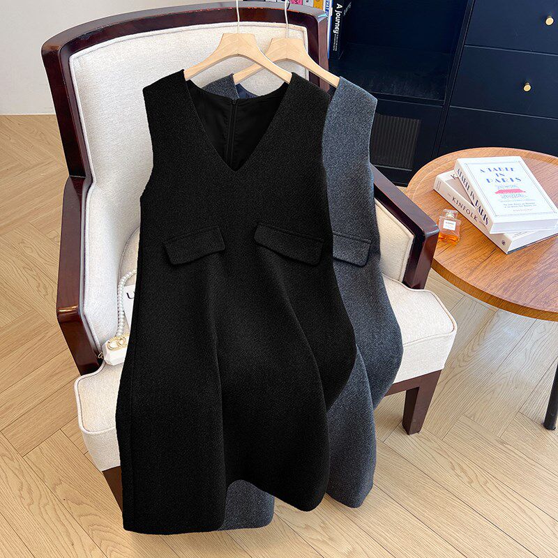 新品大码女秋e冬毛呢V领马甲背心裙胖mm小个子气质显瘦内搭打底连