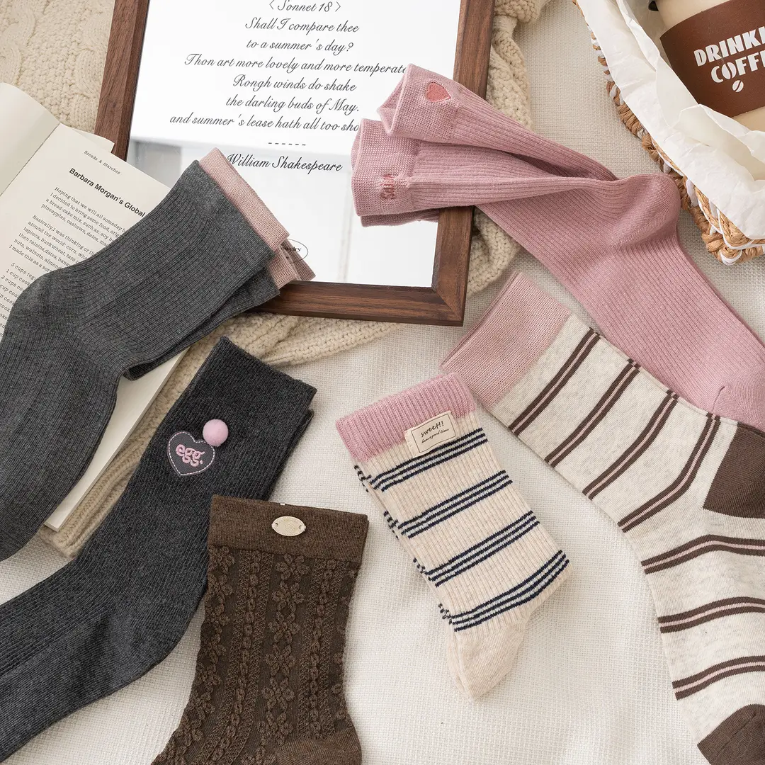 秋冬新款袜子女百搭中筒袜网红爆款ins风外穿通勤长袜粉色堆堆袜