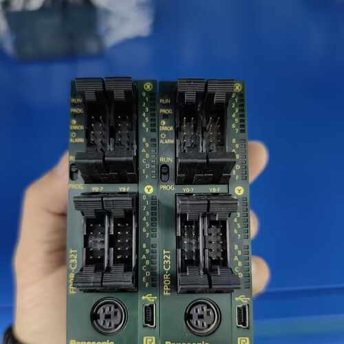 PLC 型号FP0R-C32T议价