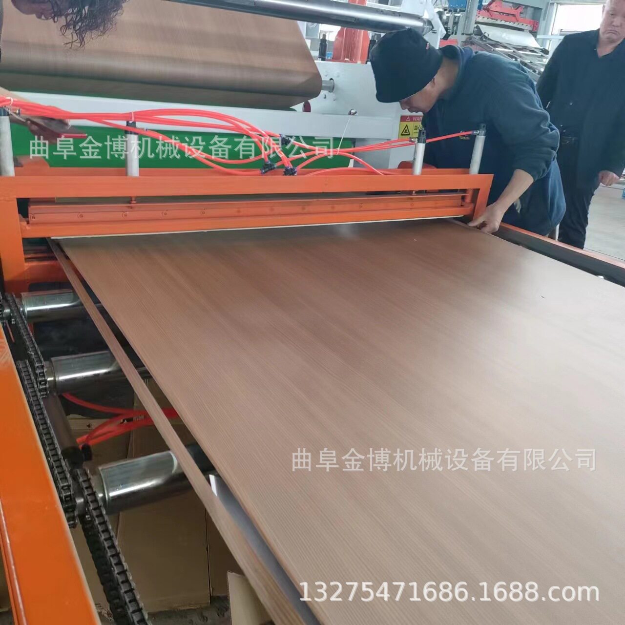 PVC发泡板成卷冷贴复合机