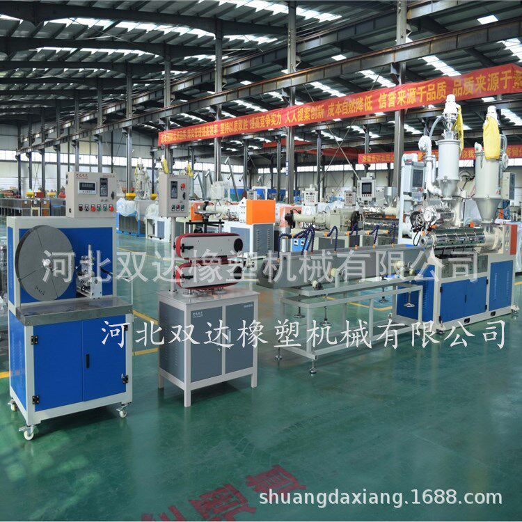 软硬复合挤出机生产线省时省力