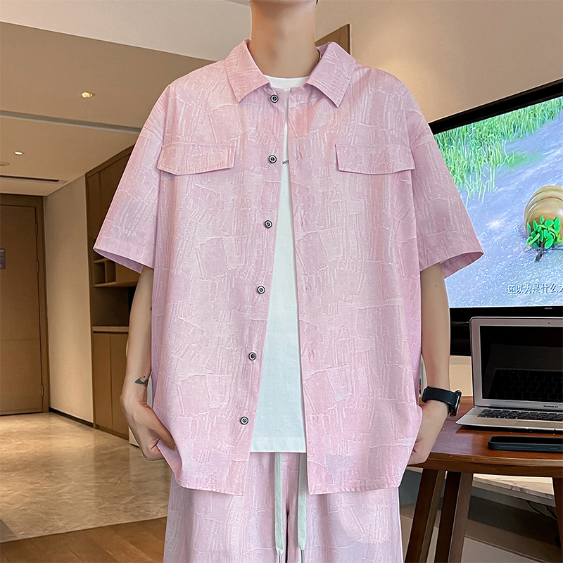 高级粉色短袖衬衫男生夏季新款潮牌宽松大码工装衬衣休闲翻领上衣