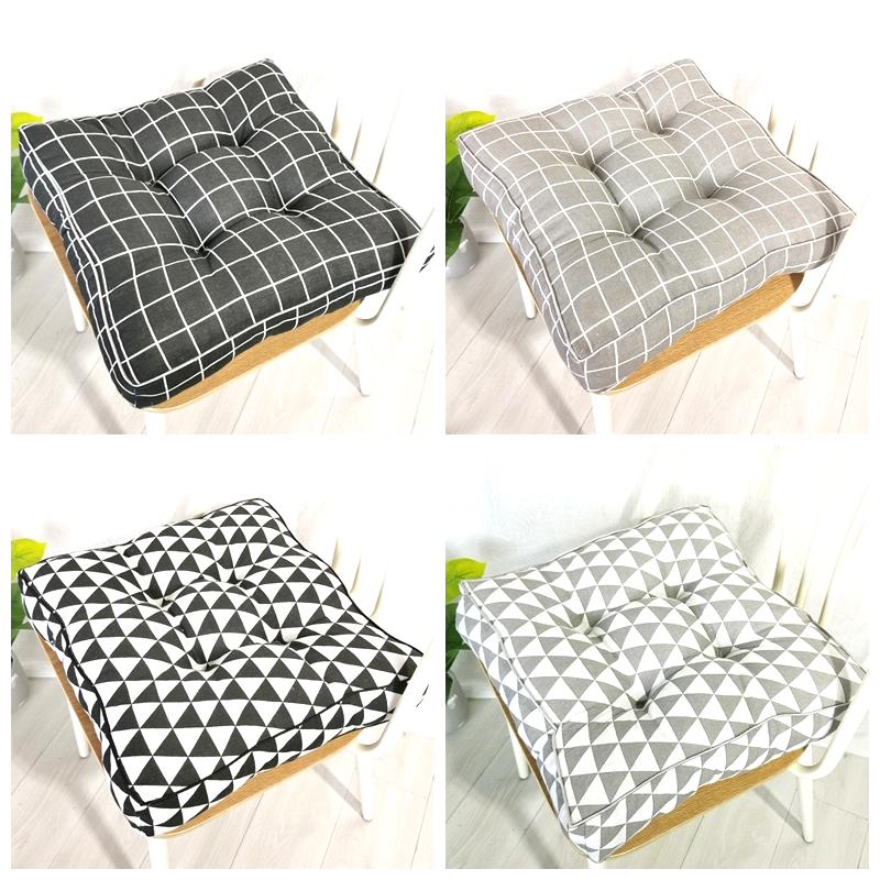 屁垫餐桌椅子坐垫软厚办公室久坐地上四季学生板凳子垫屁股?椅垫