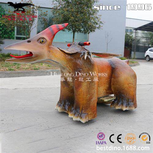 地摊广场亲子产品儿童恐龙玩具游乐园玩耍仿真翼龙电动恐龙小车
