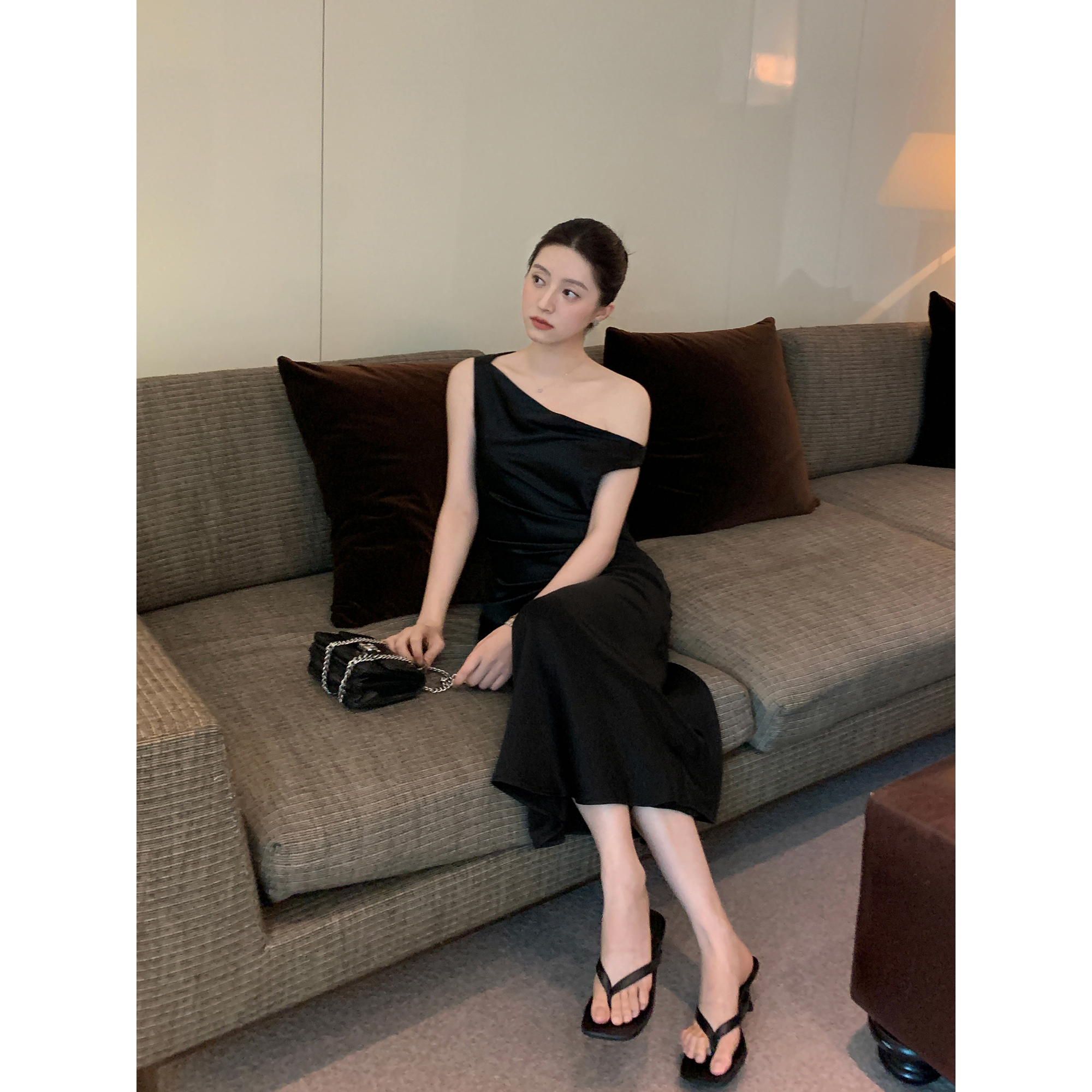 Maven Lin 奢华贵价|哑光醋酸露肩收腰鱼尾裙女气质斜肩连衣裙