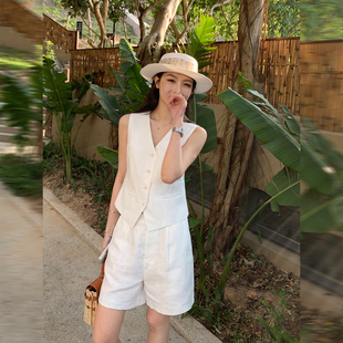 宽松西装 女 外套 V领收腰马甲 Maven A字短裤 Lin新贵1OO亚麻套装