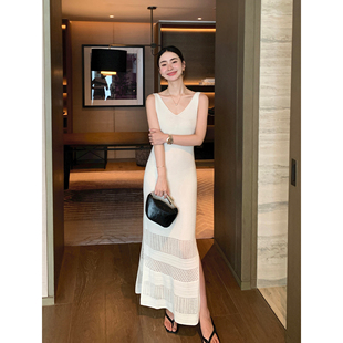 镂空钩花吊带连衣裙女V领收腰背心裙 重磅莱赛尔亚麻 Maven Lin