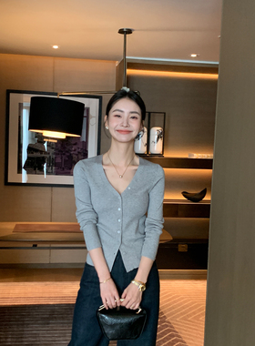 Maven Lin 2/60支桑蚕丝羊毛V领针织开衫外套修身女内搭打底上衣