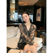 V领印花雪纺衫 智性大女人 女设计感宽松系带木耳边上衣 Lin Maven